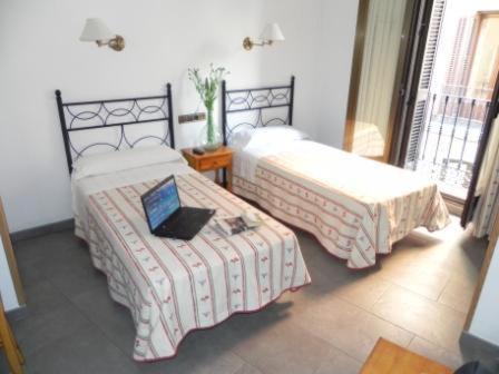 Hostal Ivor Мадрид Екстериор снимка